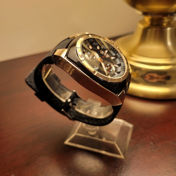 Brand New Men's Black and Rose Gold V6 Chronograph Watch - Picture 3 of 5